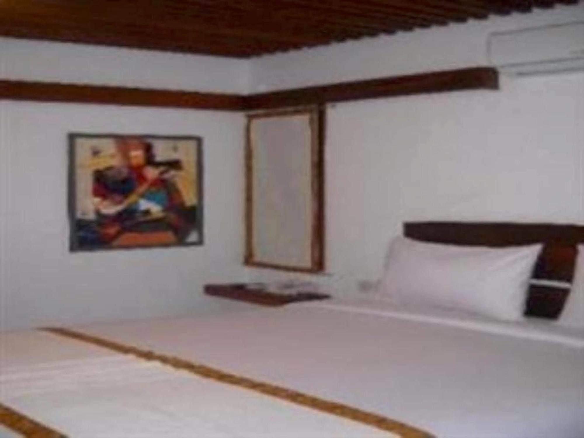 Flores Gallery Hotel Μπαντούνγκ Εξωτερικό φωτογραφία